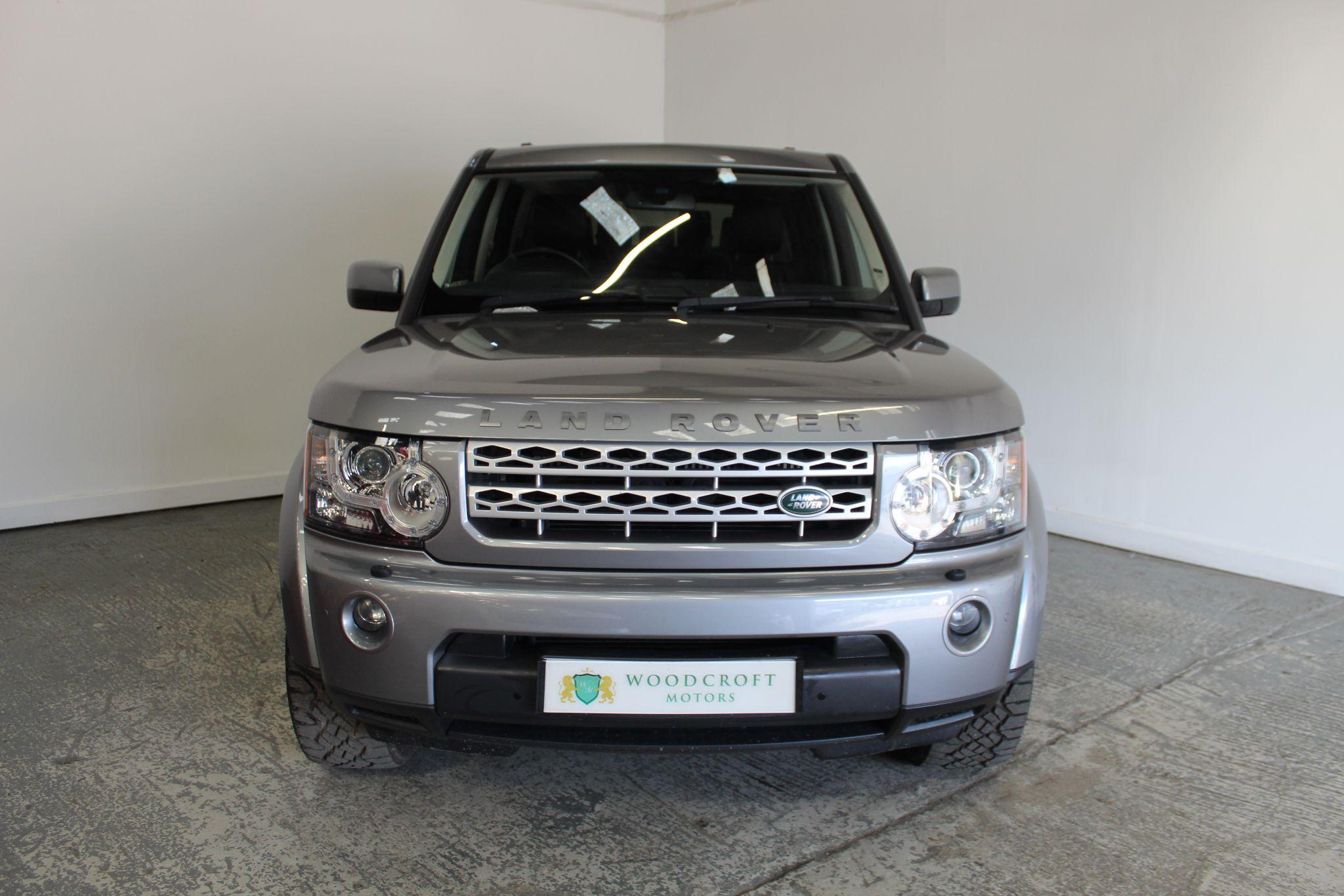 Land Rover Discovery view 13