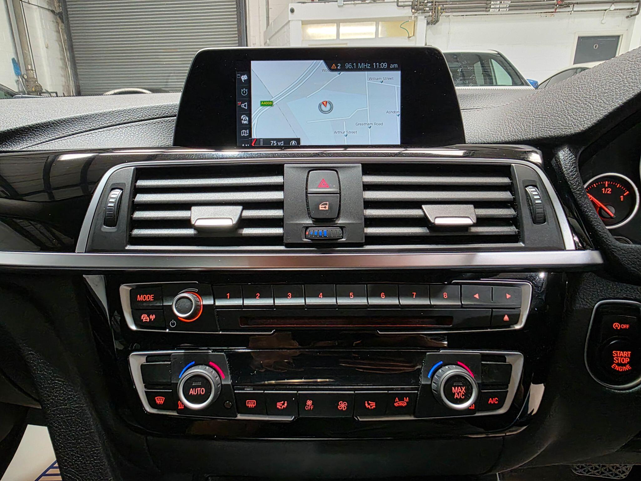 BMW 3 Series view 7