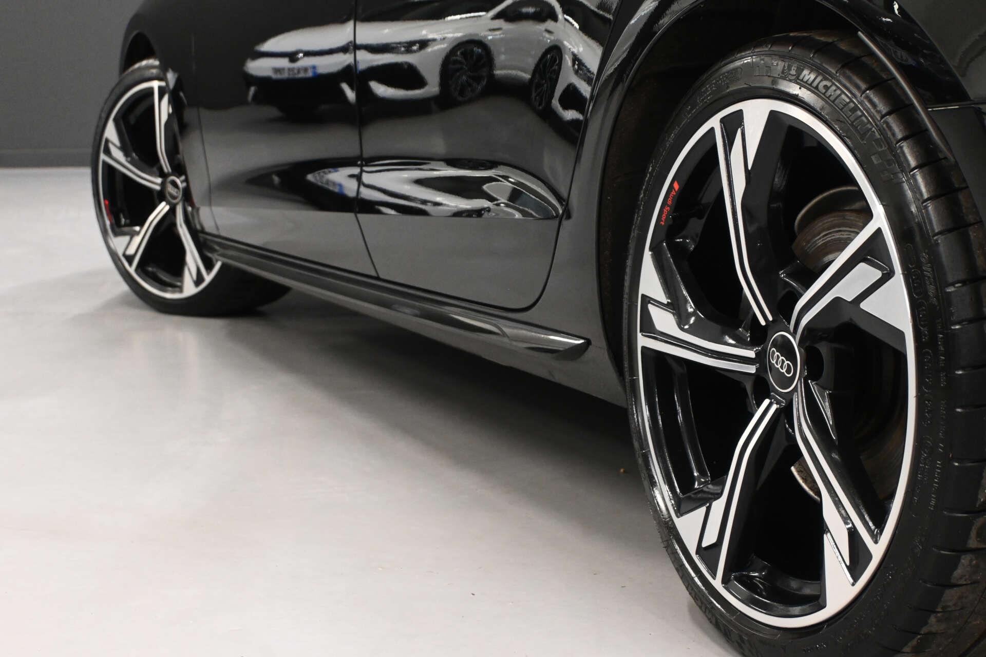 Audi A4 view 11