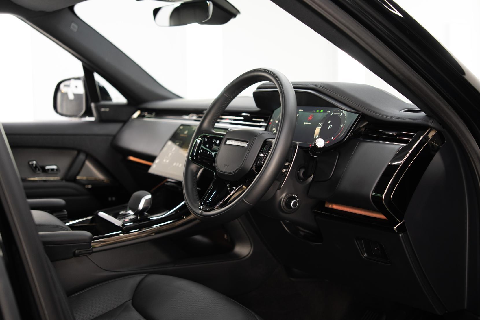Land Rover Range Rover Sport view 7