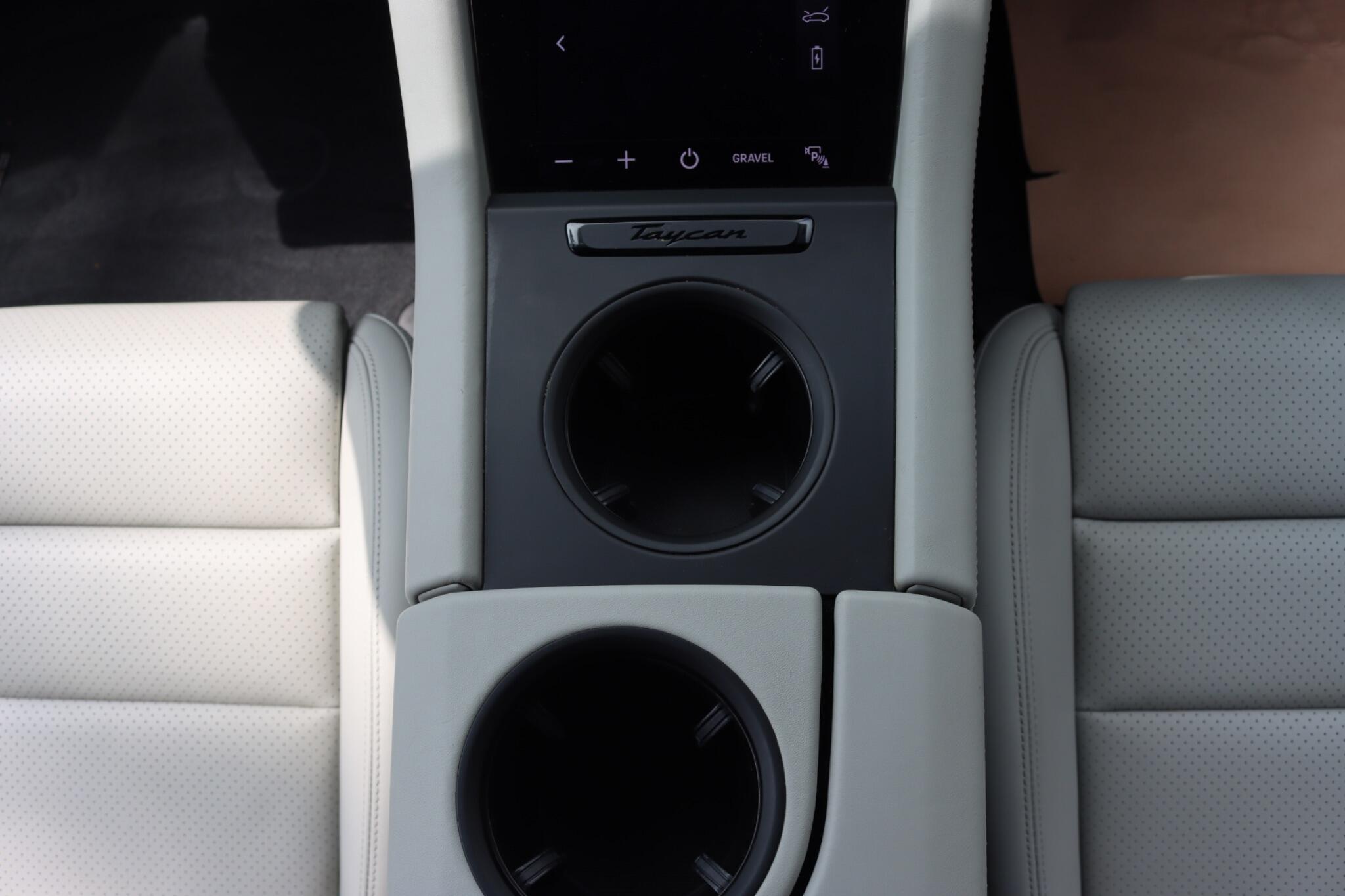 Porsche Taycan view 79