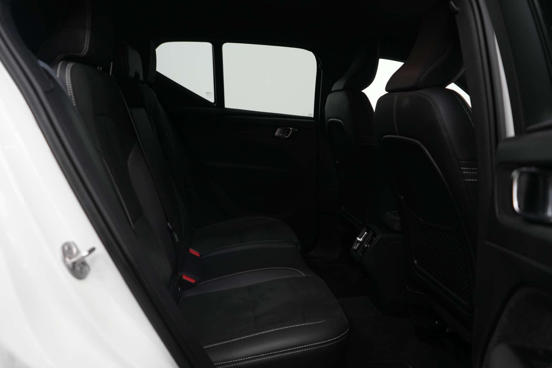 Volvo XC40 view 20