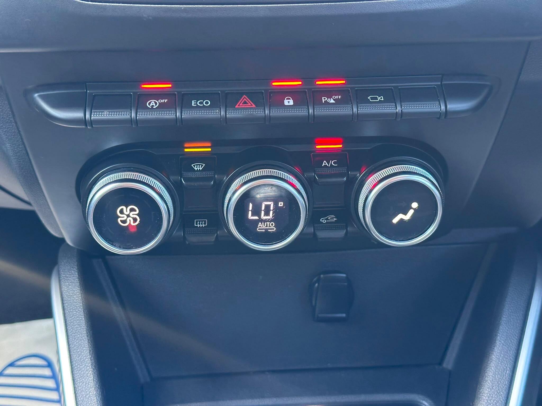 Dacia Duster view 28