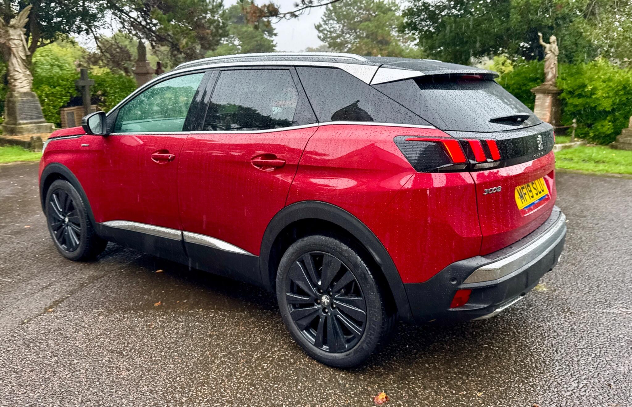 Peugeot 3008 view 9