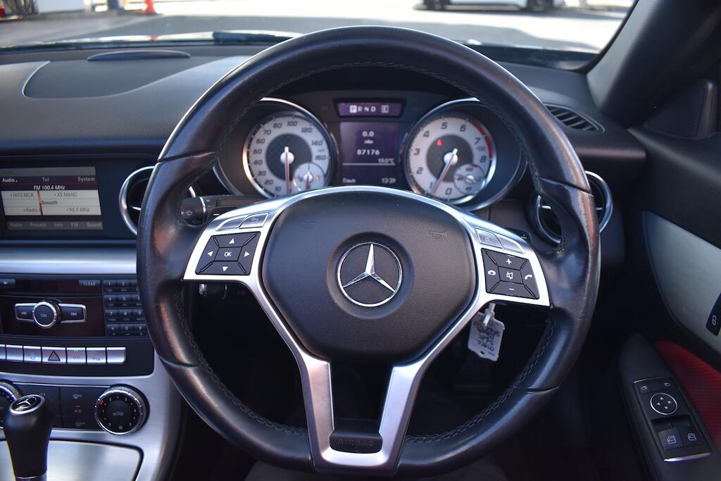 Mercedes-Benz SLK view 37