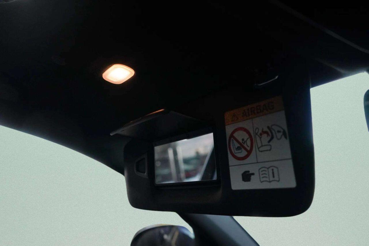 Mercedes-Benz C-Class view 57