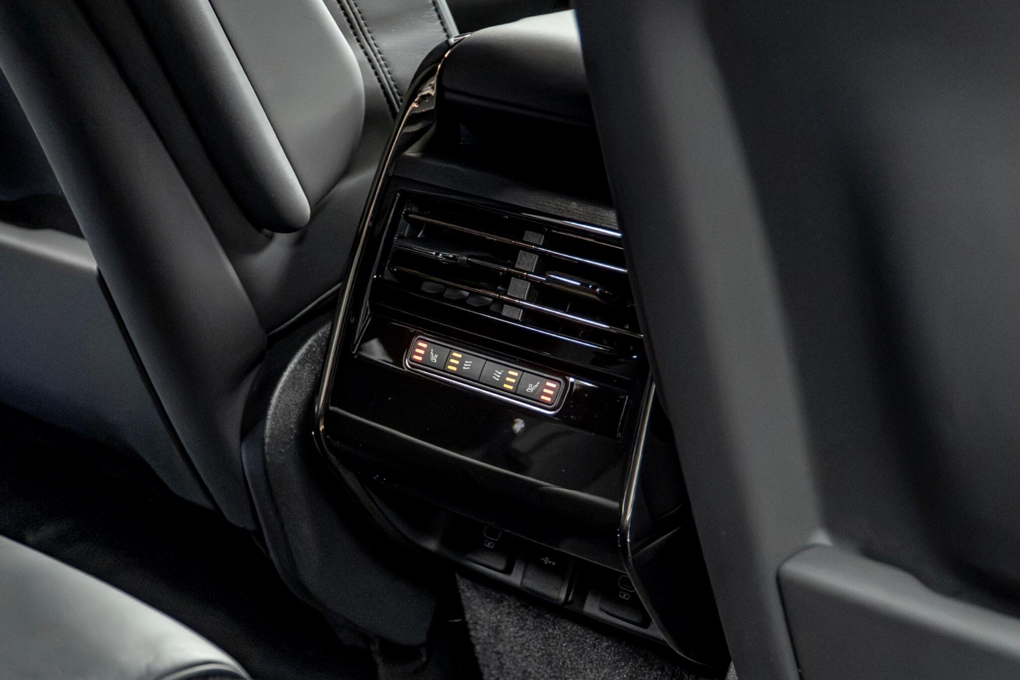 Land Rover Range Rover Sport view 44