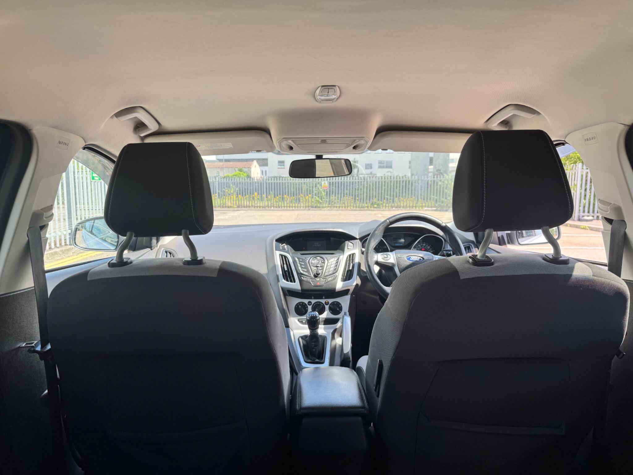 Ford Focus view 46
