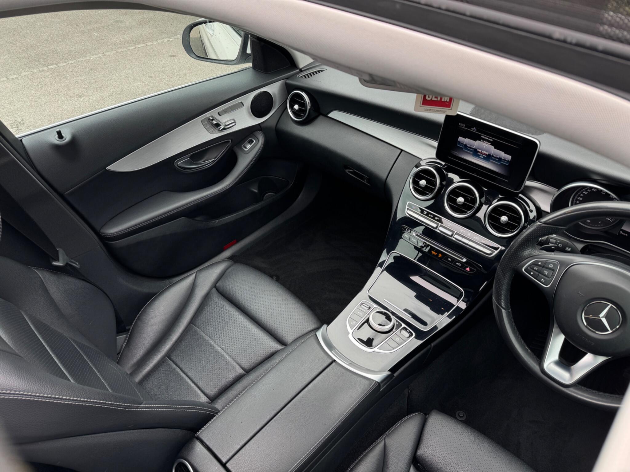 Mercedes-Benz C-Class view 21
