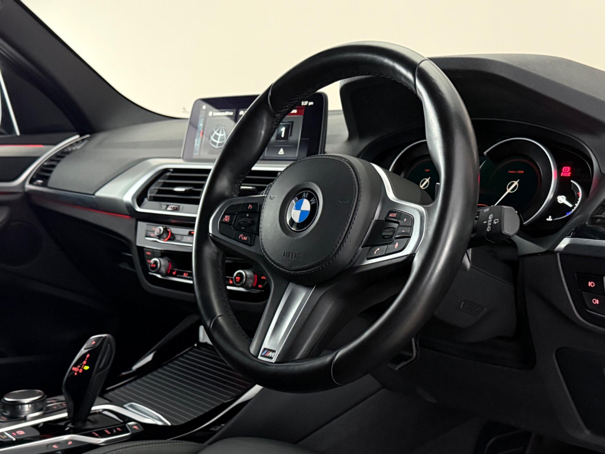BMW X3 view 3