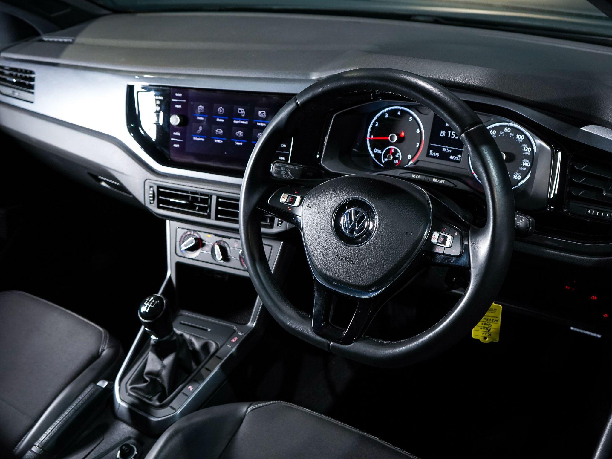 Volkswagen Polo view 28
