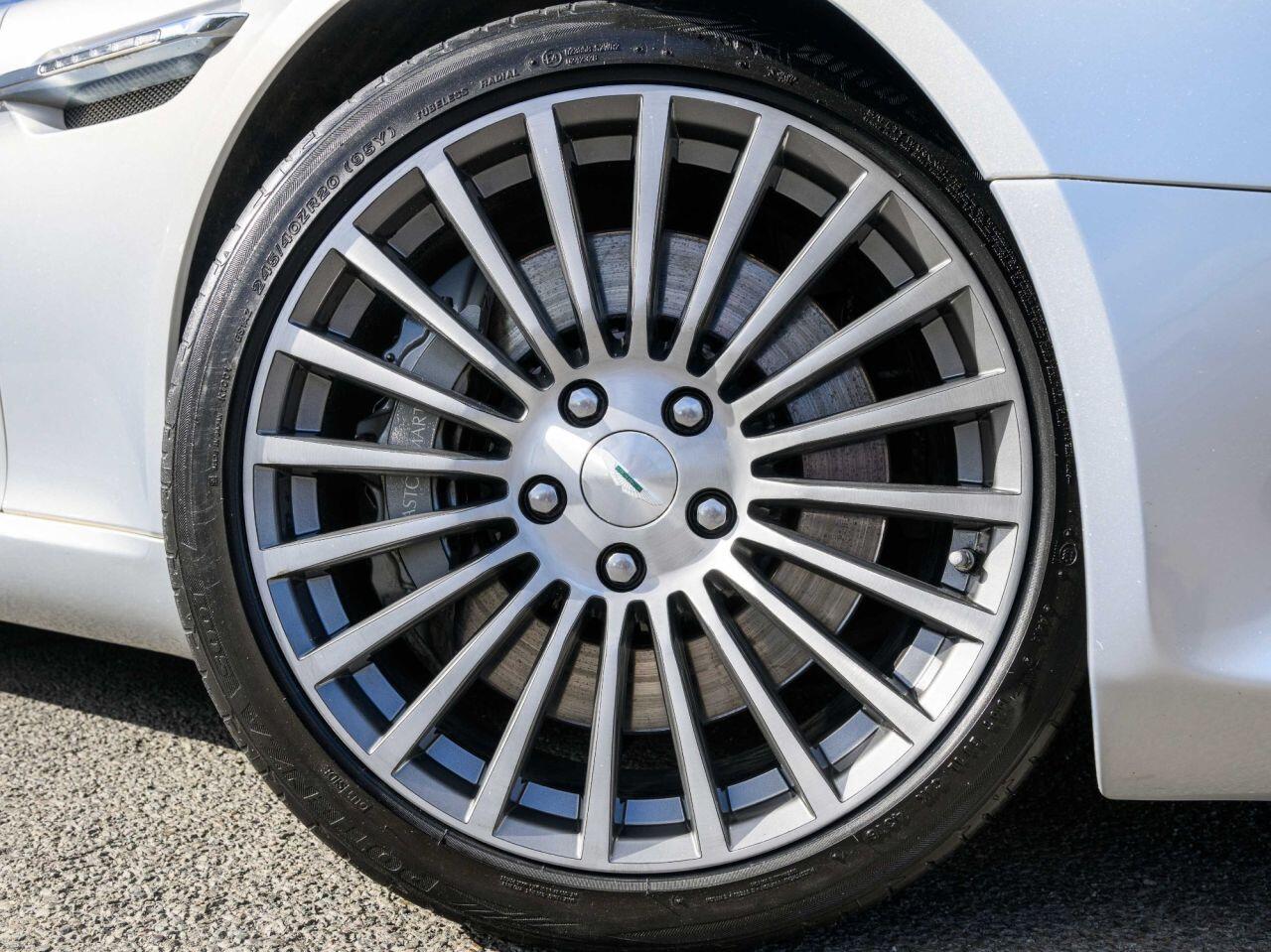Aston Martin Rapide view 8