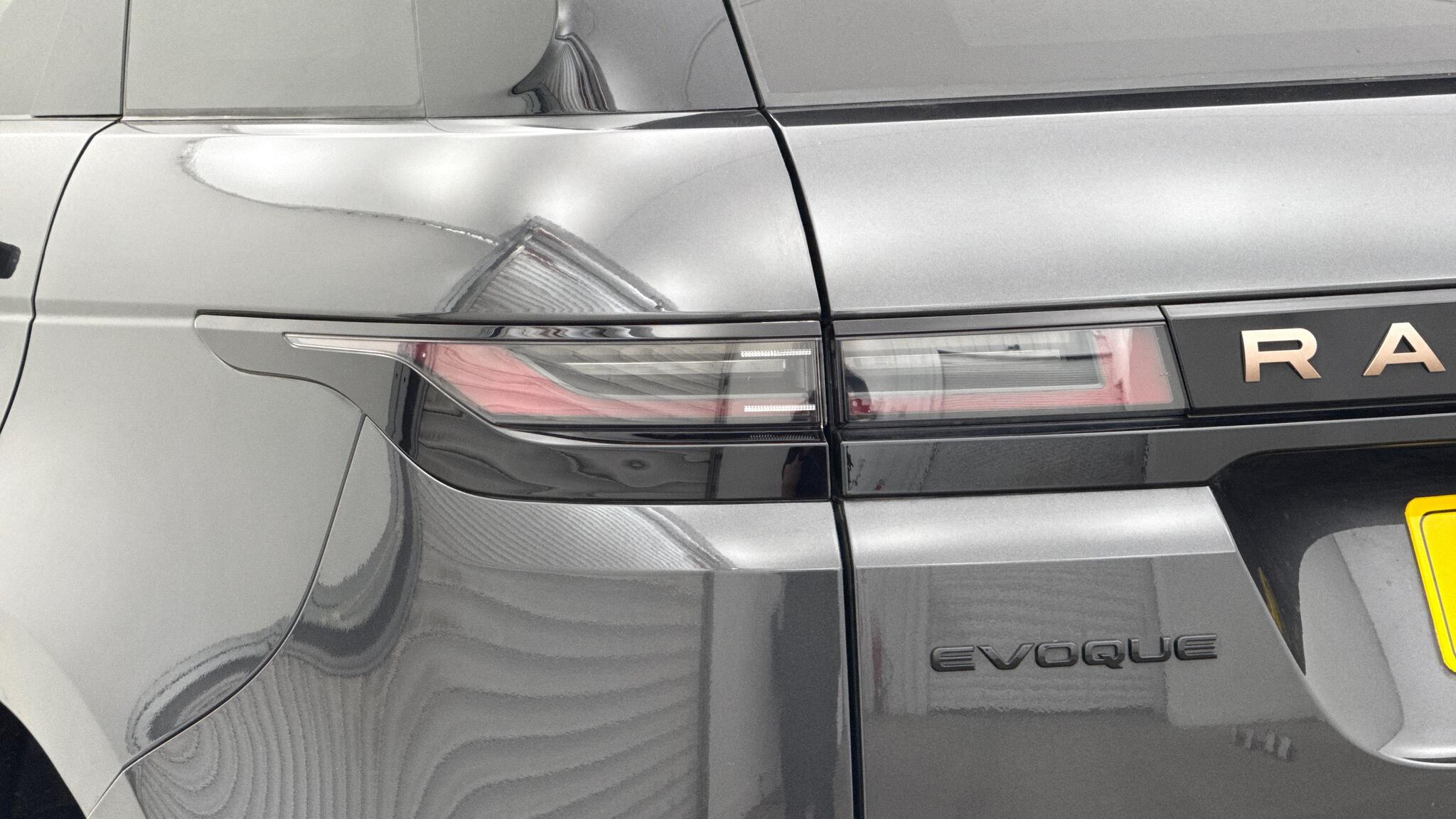 Land Rover Range Rover Evoque view 19