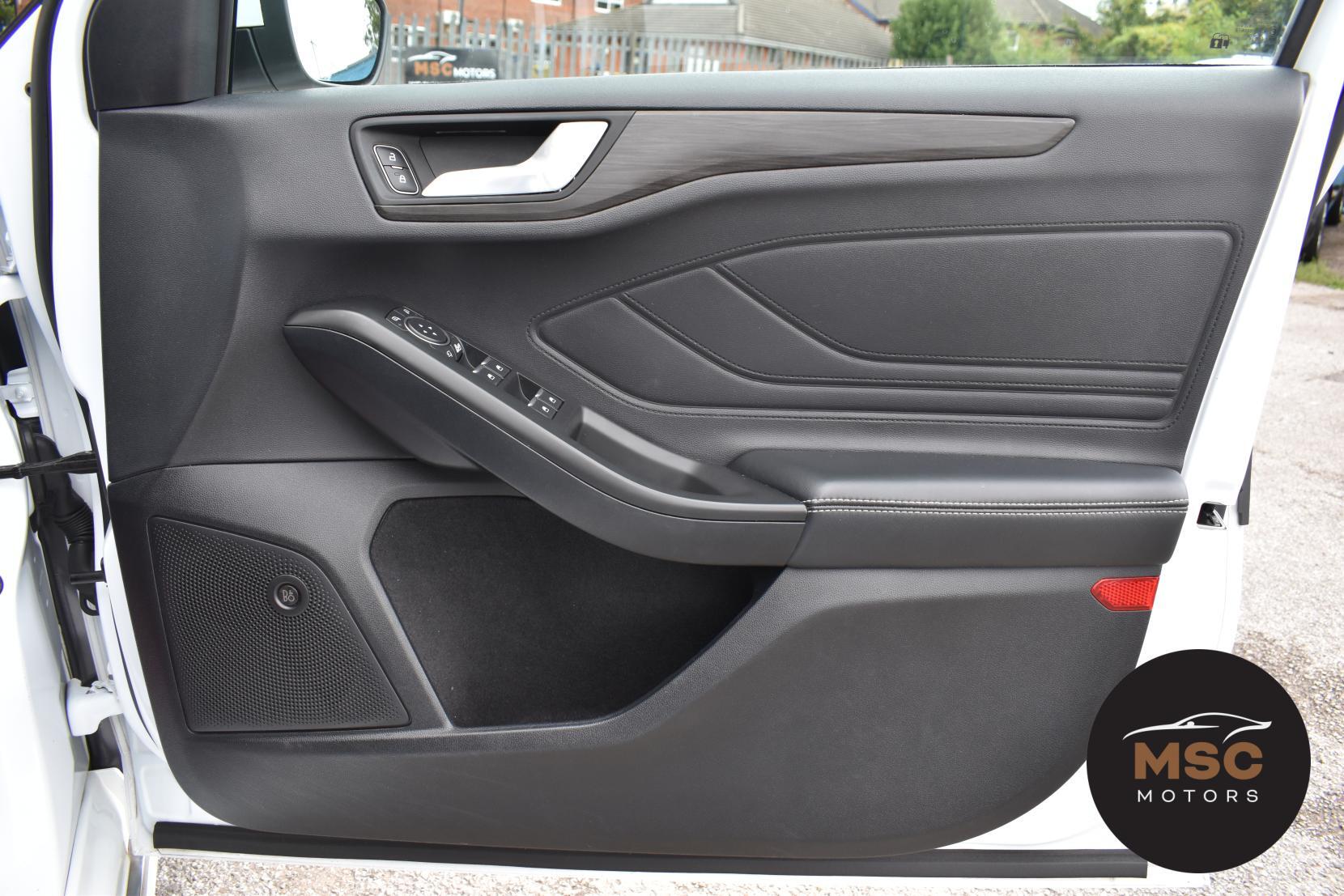 Ford Focus view 61