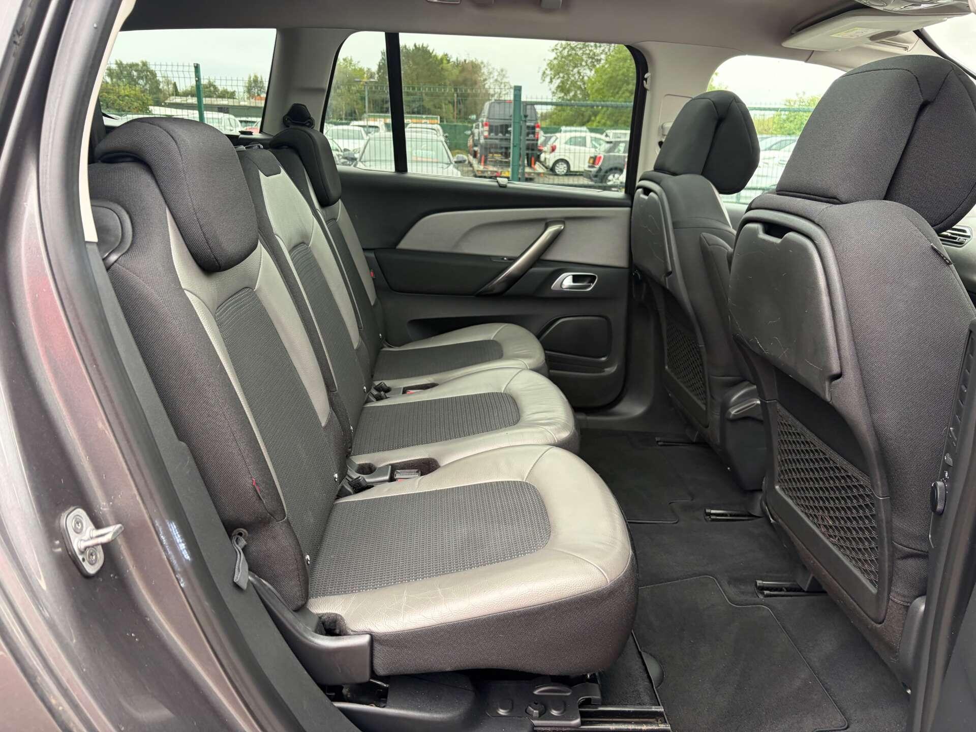 Citroen Grand C4 Picasso view 31
