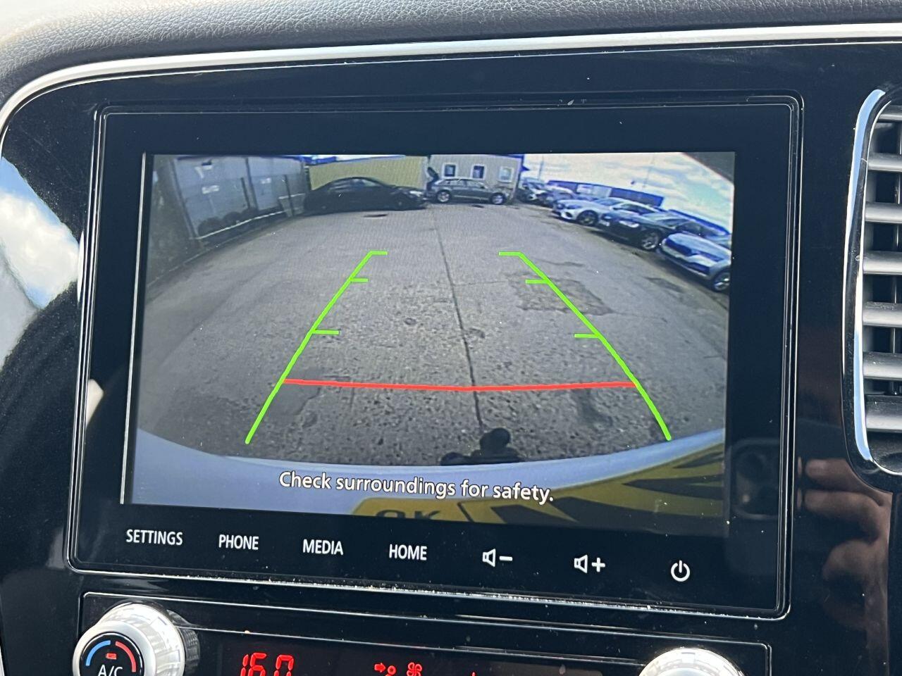 Mitsubishi Outlander view 50