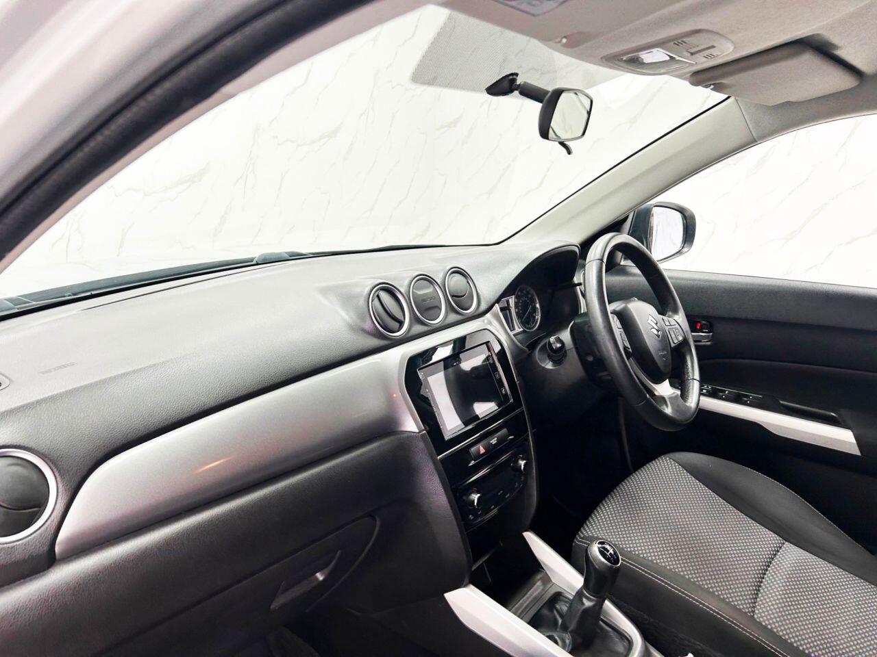 Suzuki Vitara view 14