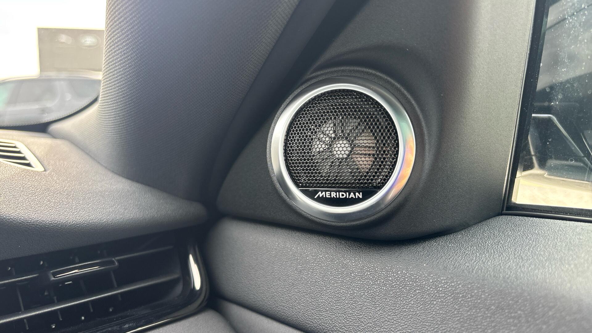 Land Rover Range Rover Evoque view 41