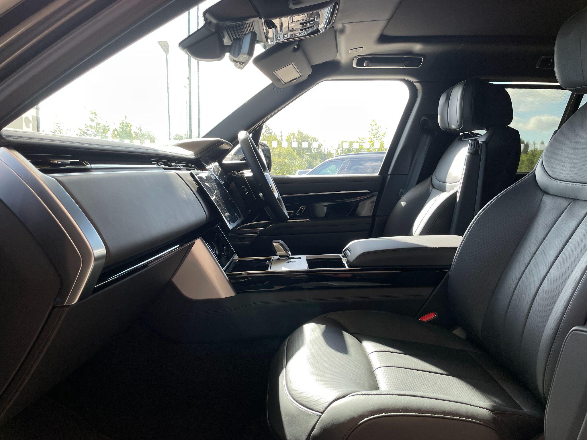Land Rover Range Rover view 40