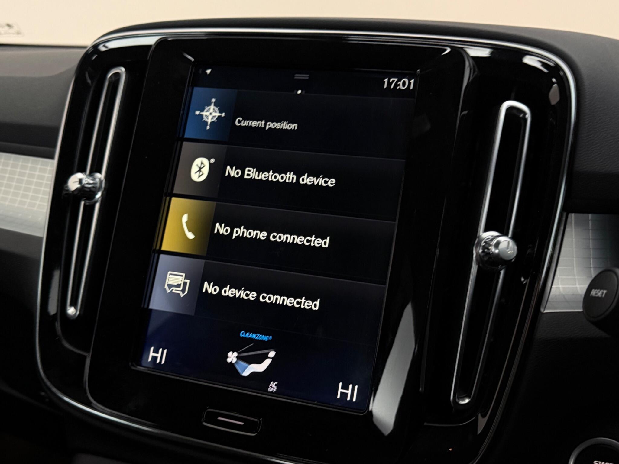 Volvo XC40 view 31
