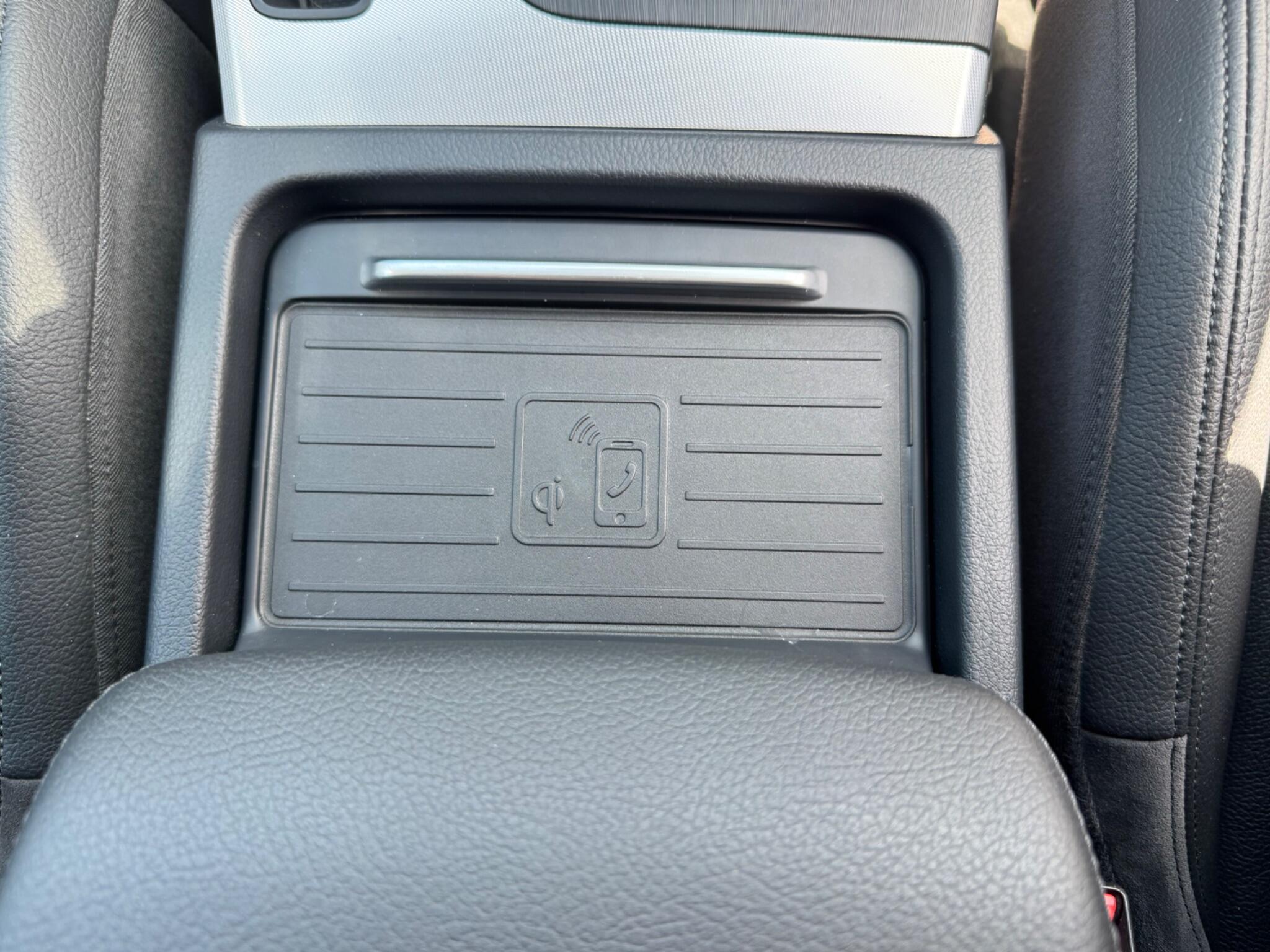 Audi Q5 view 31