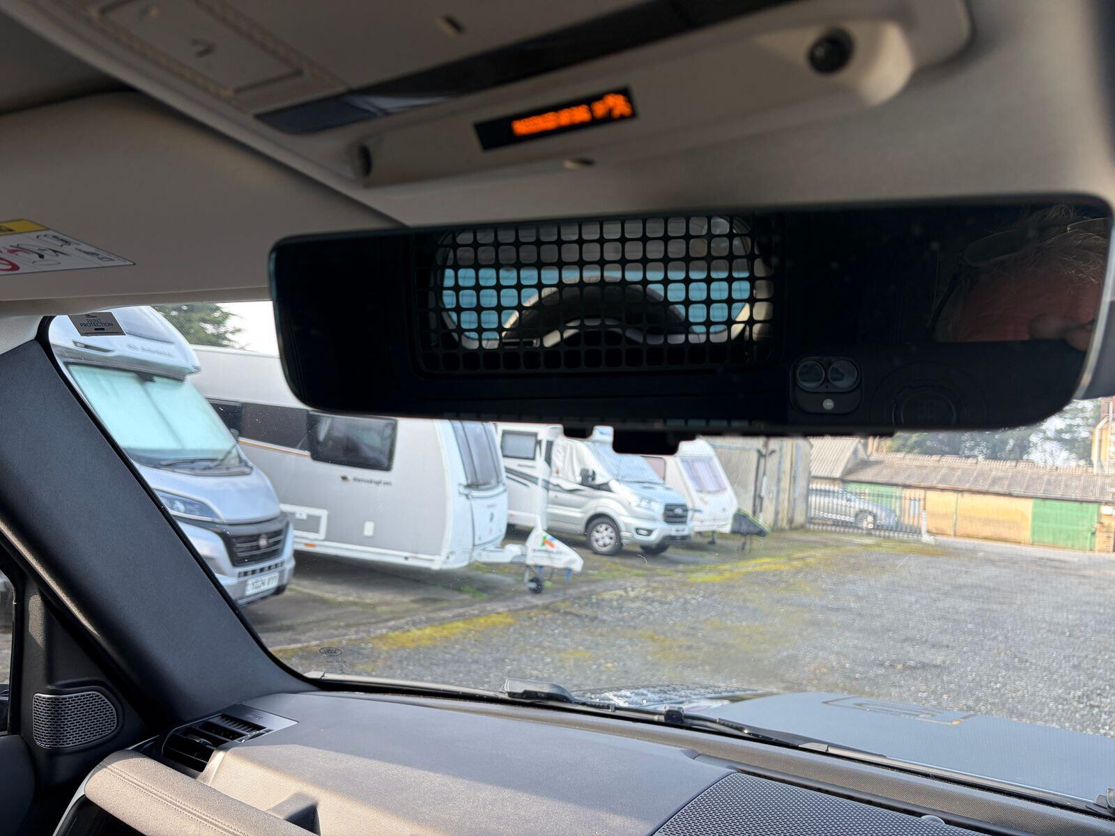 Land Rover Defender view 56