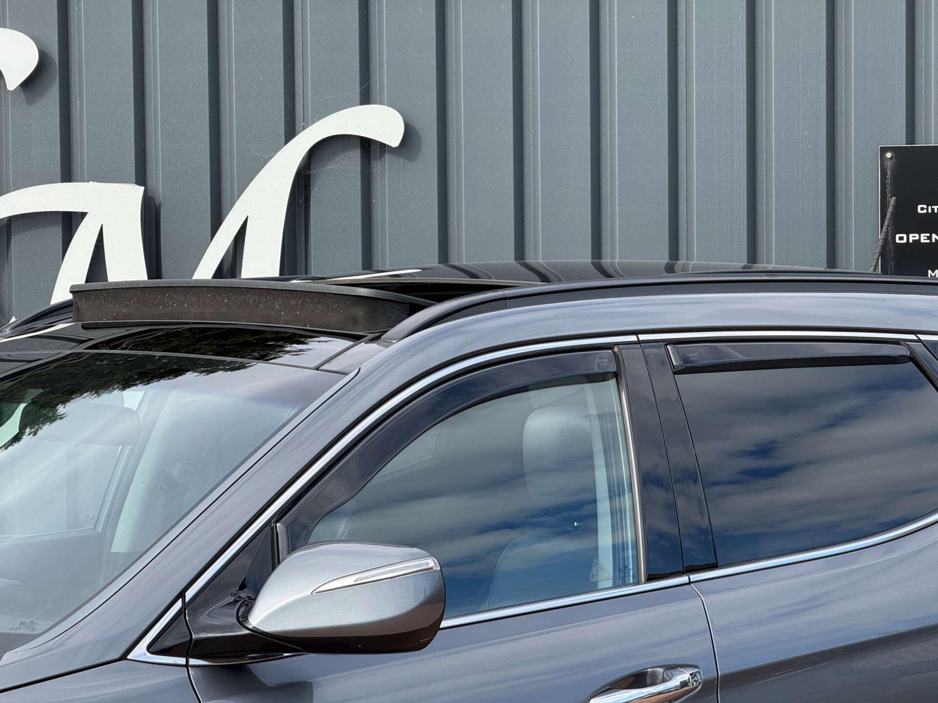Hyundai Santa FE view 8