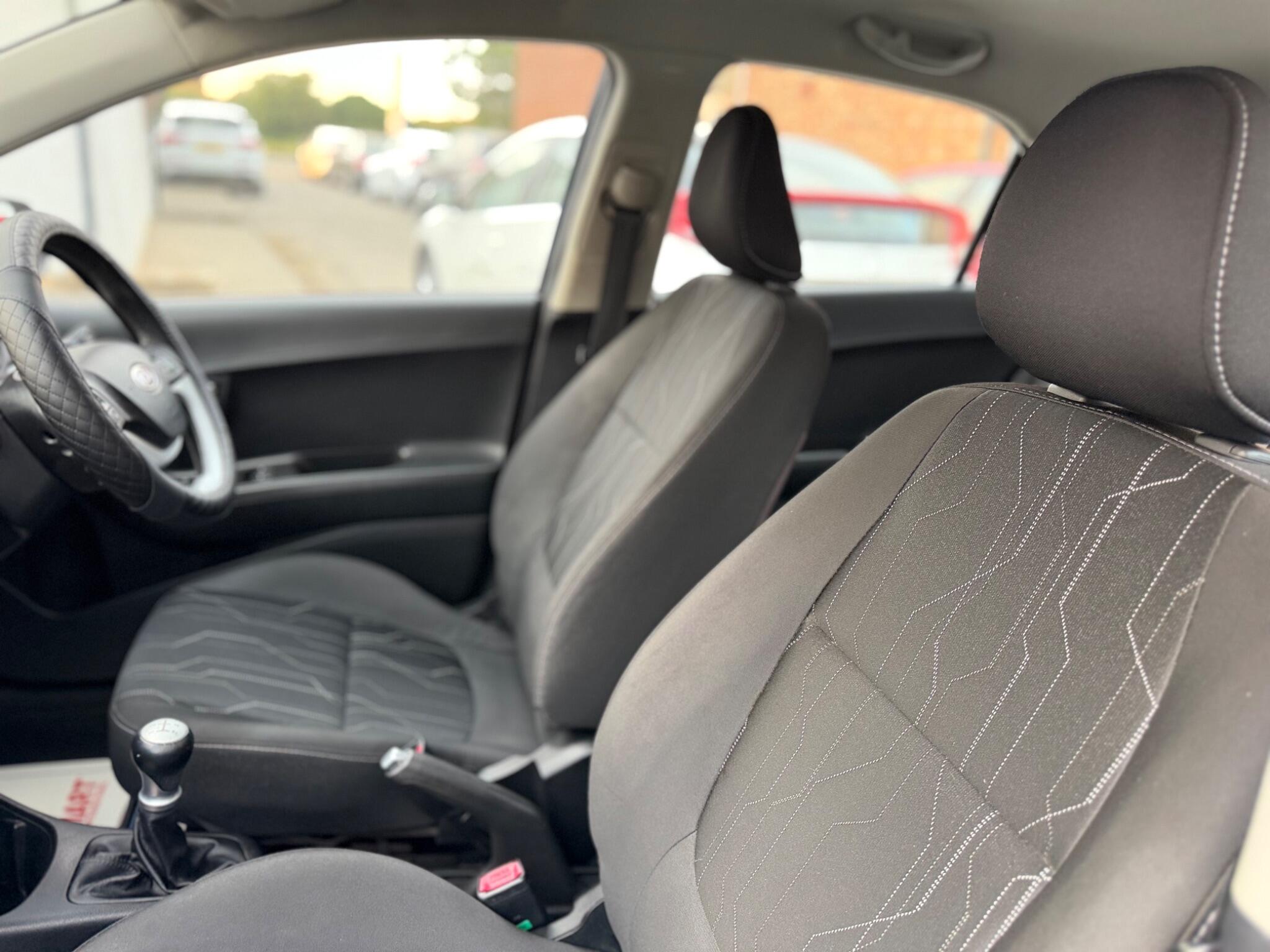 Kia Picanto view 14