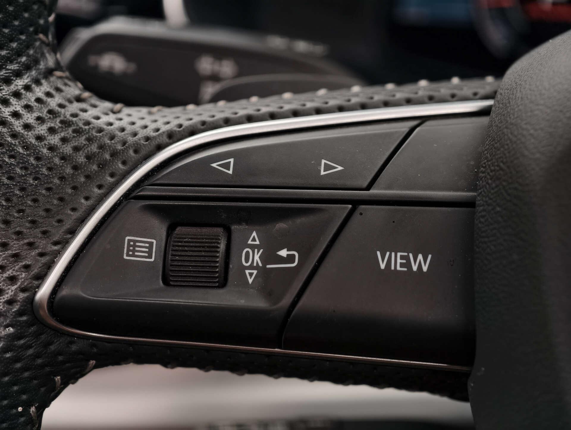Audi Q8 view 49