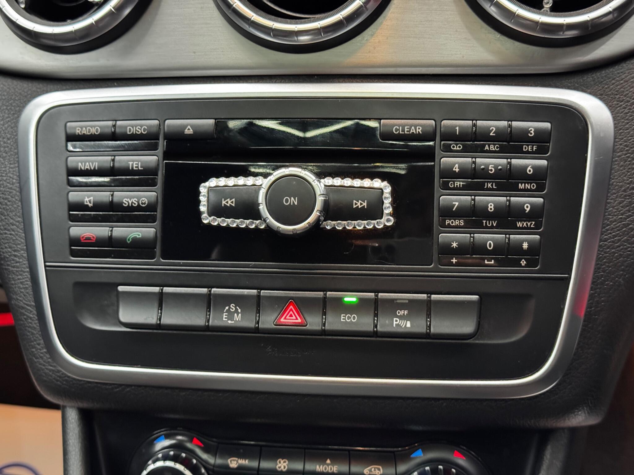Mercedes-Benz Cla view 25