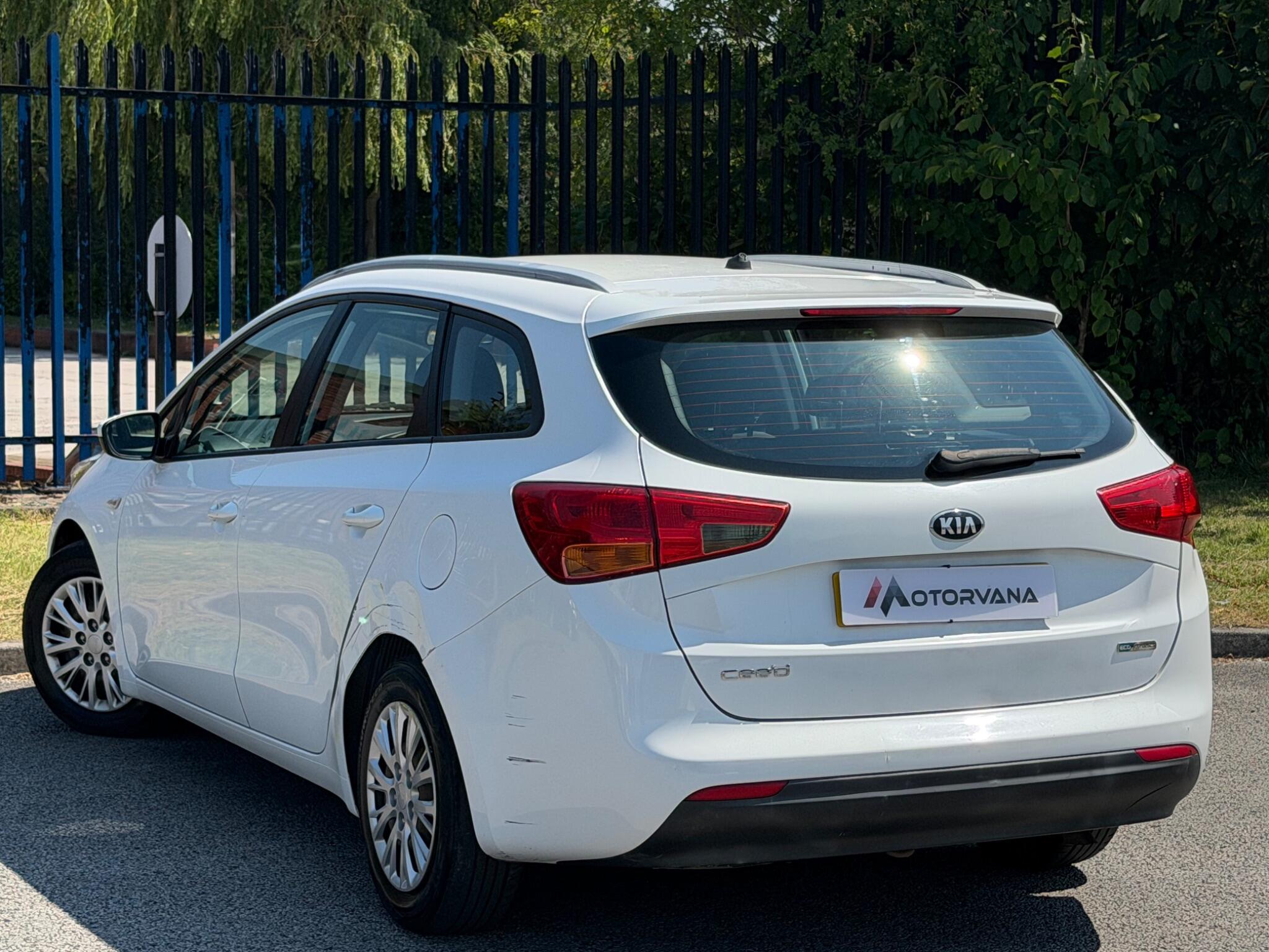 Kia Ceed view 8