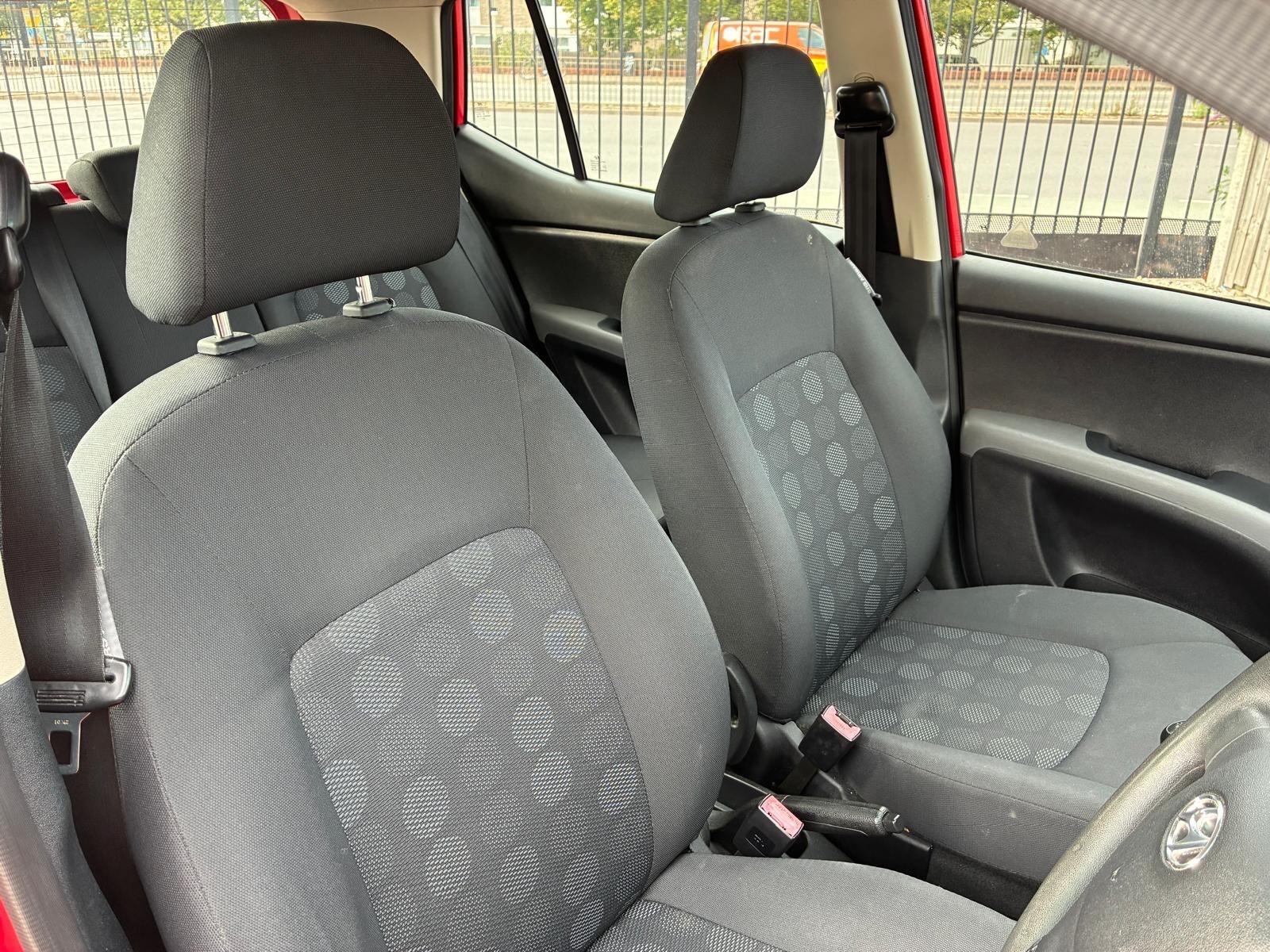 Hyundai I10 view 12