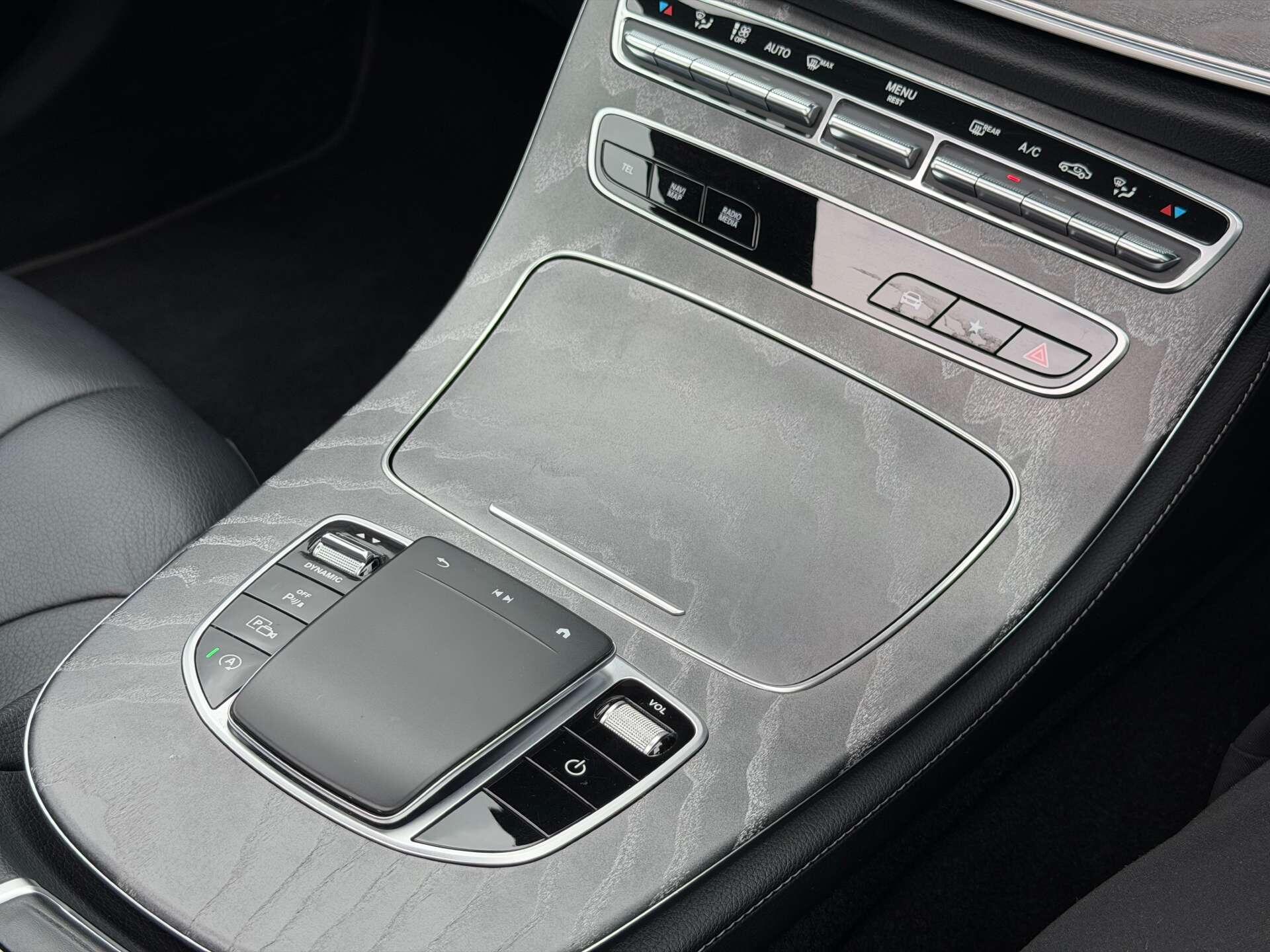 Mercedes-Benz CLS view 37