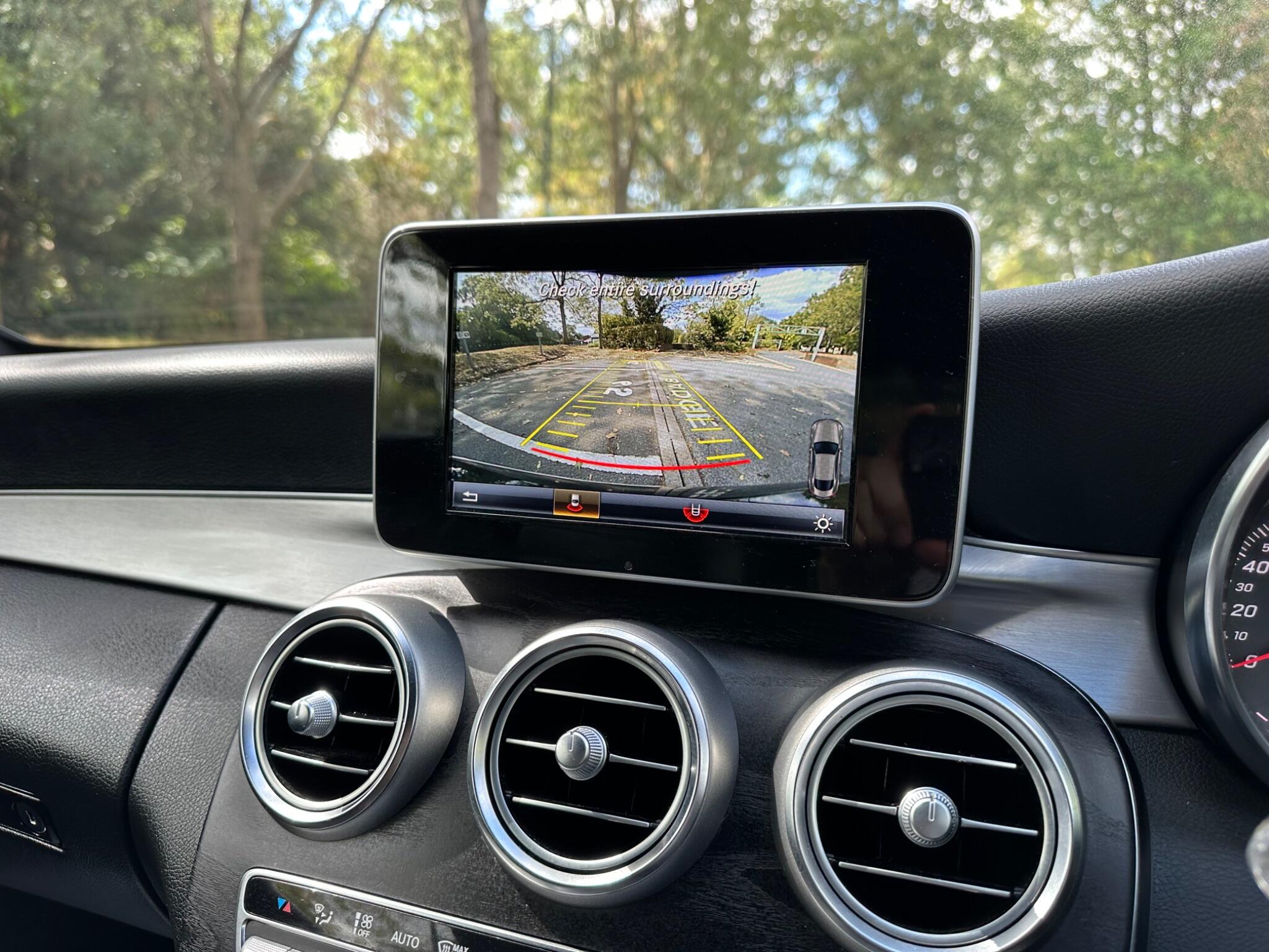 Mercedes-Benz C-Class view 19