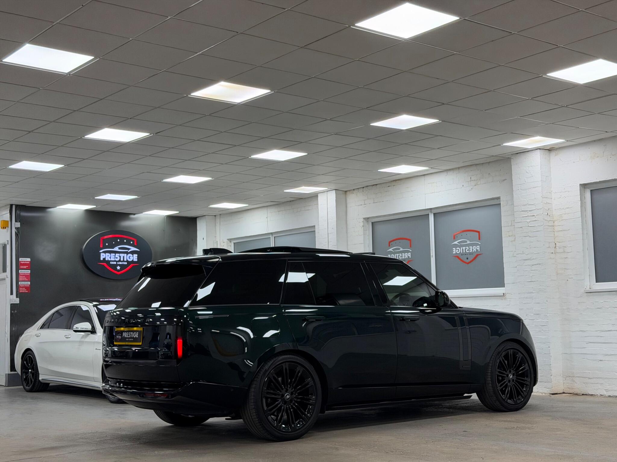Land Rover Range Rover view 8