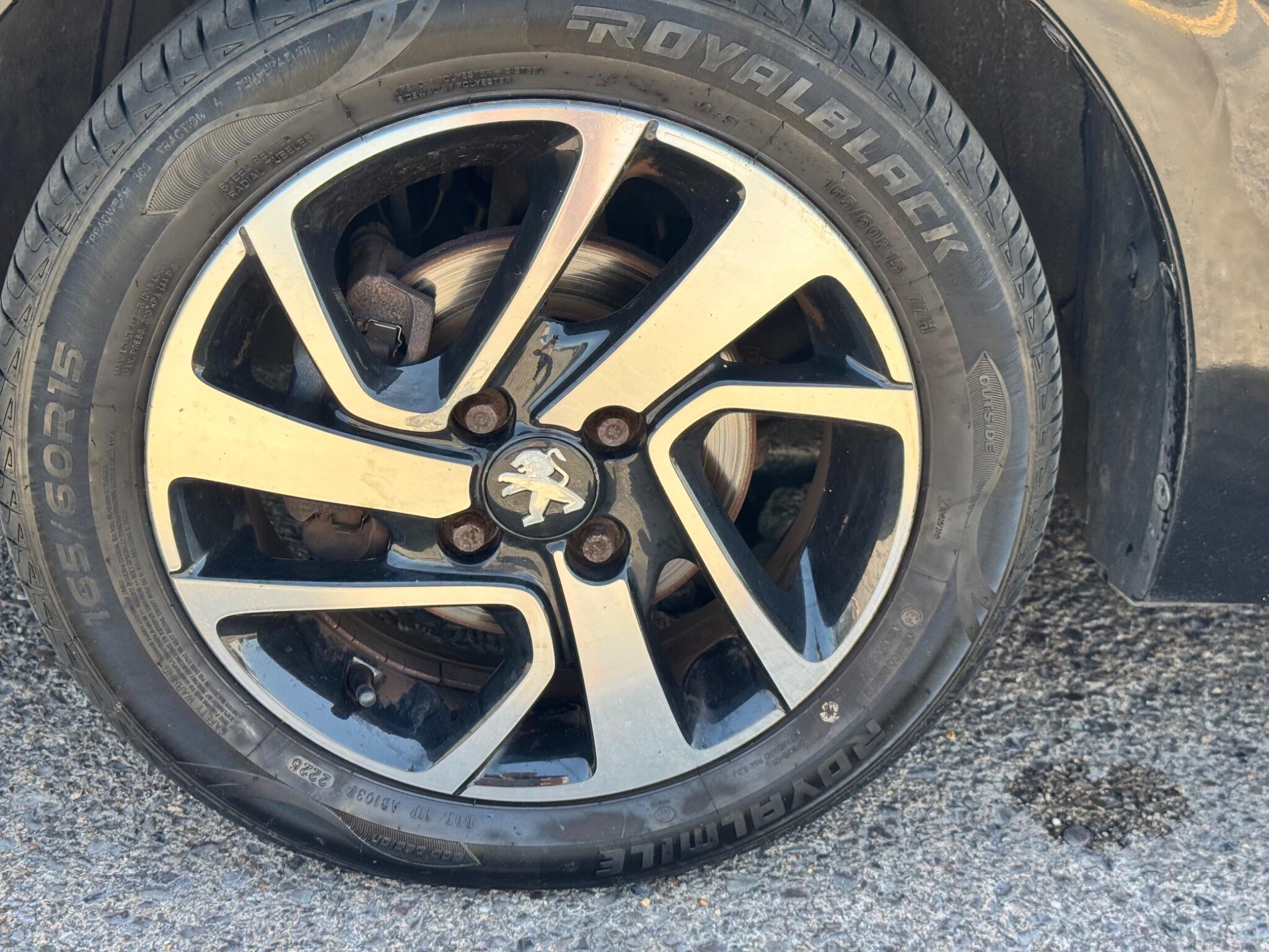 Peugeot 108 view 34