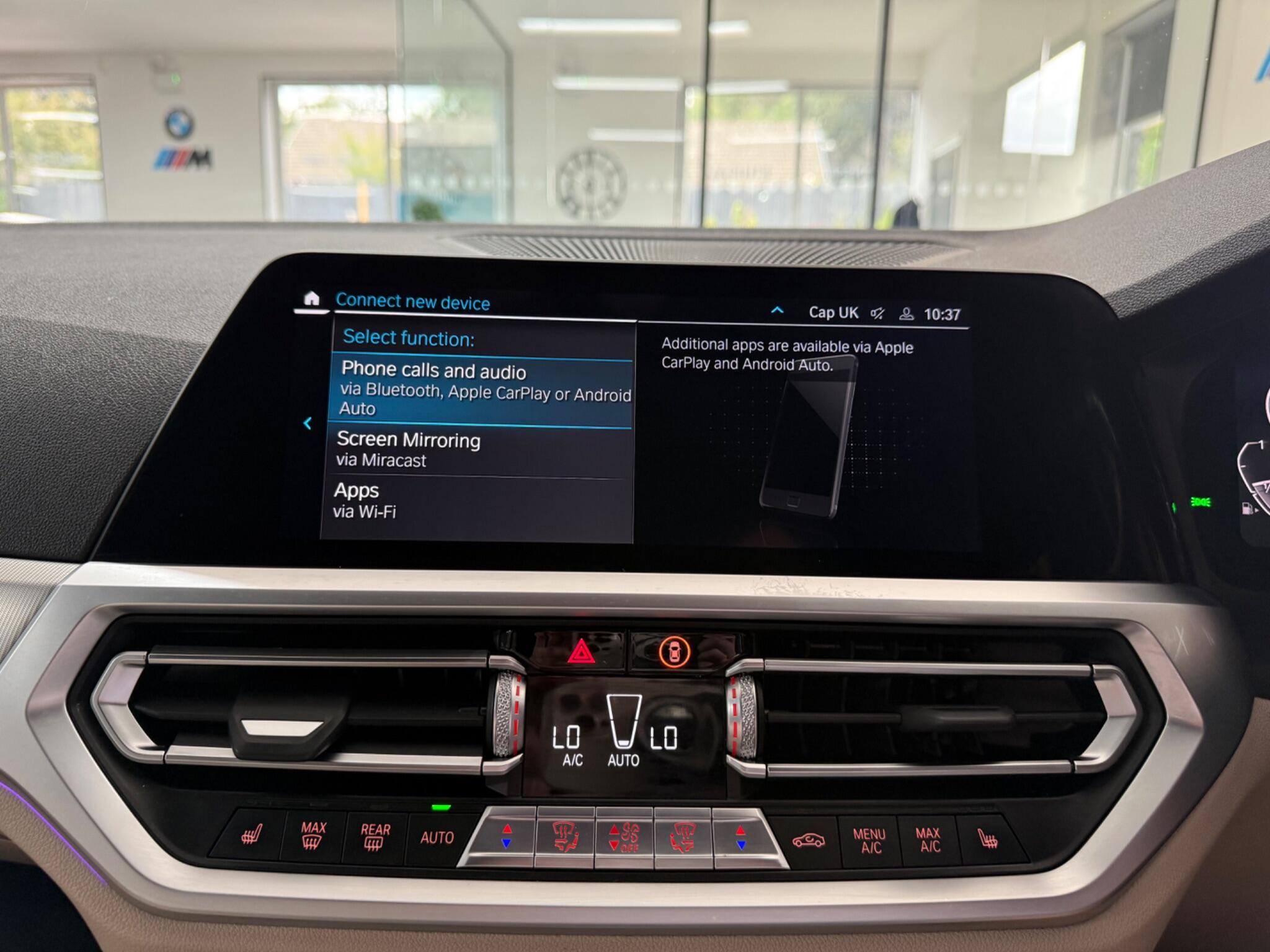 BMW 3 Series view 17