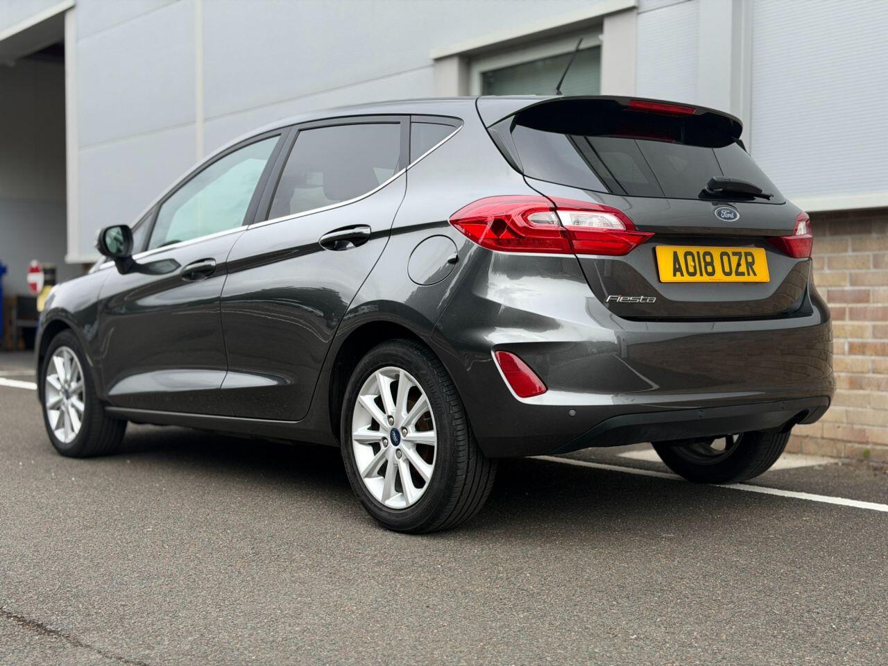 Ford Fiesta view 18