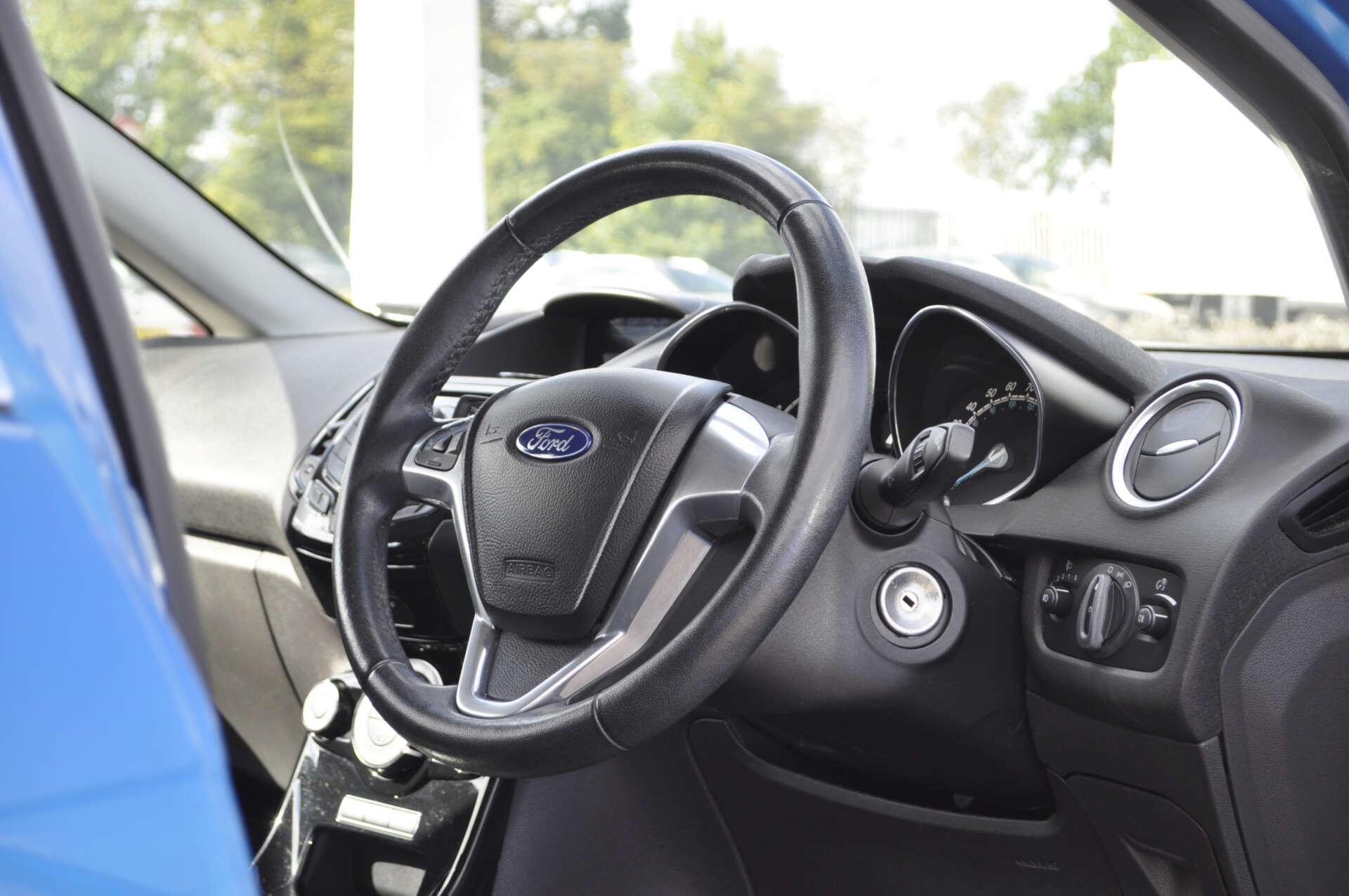 Ford Fiesta view 8