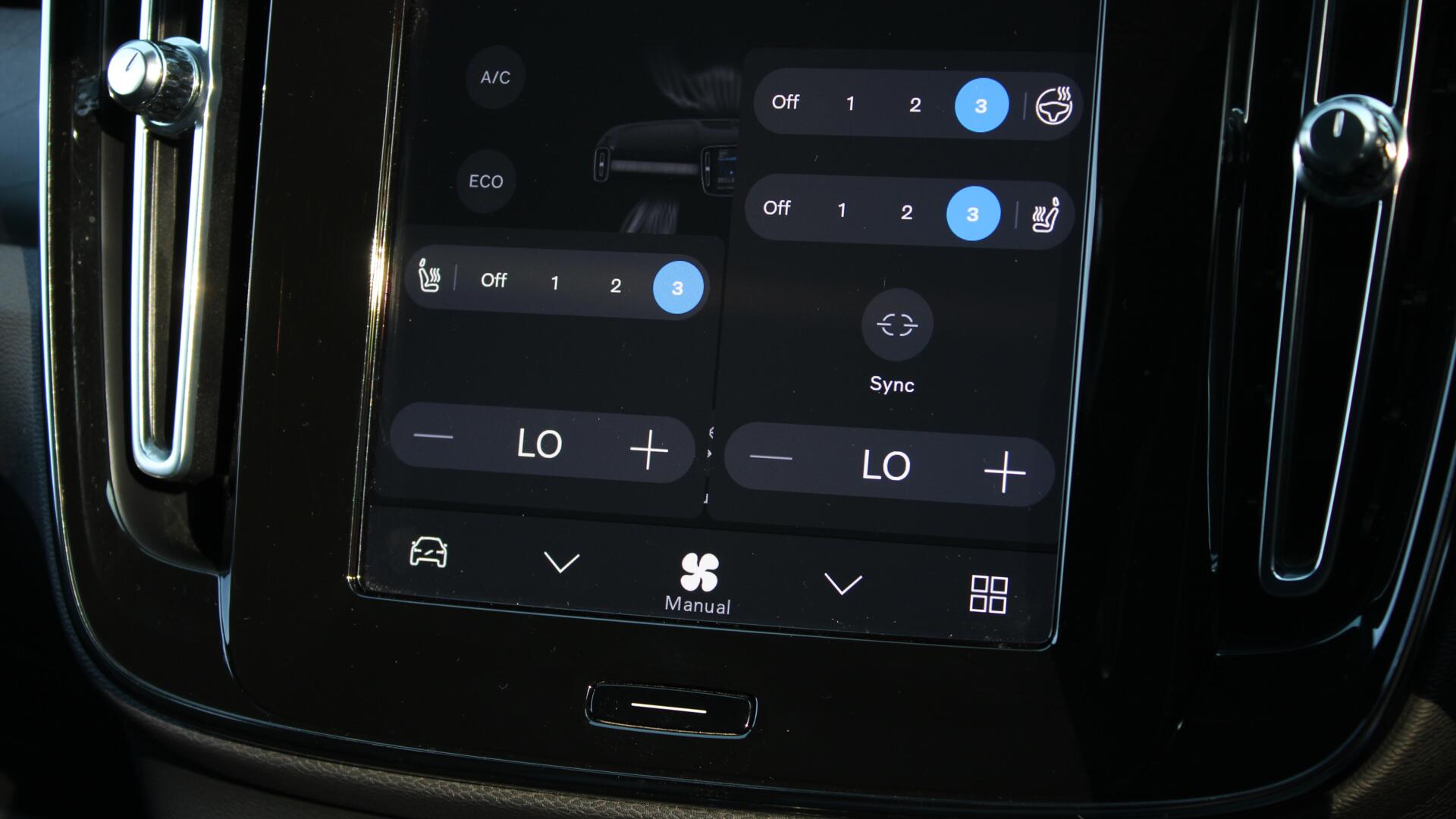 Volvo XC40 view 43