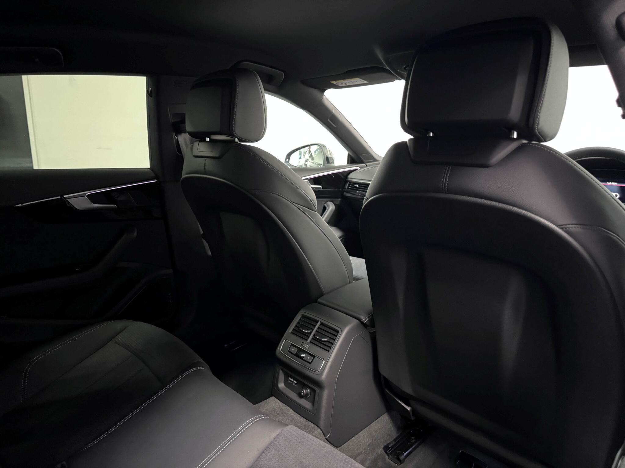 Audi A5 view 26