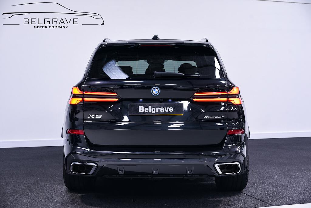 BMW X5 view 6