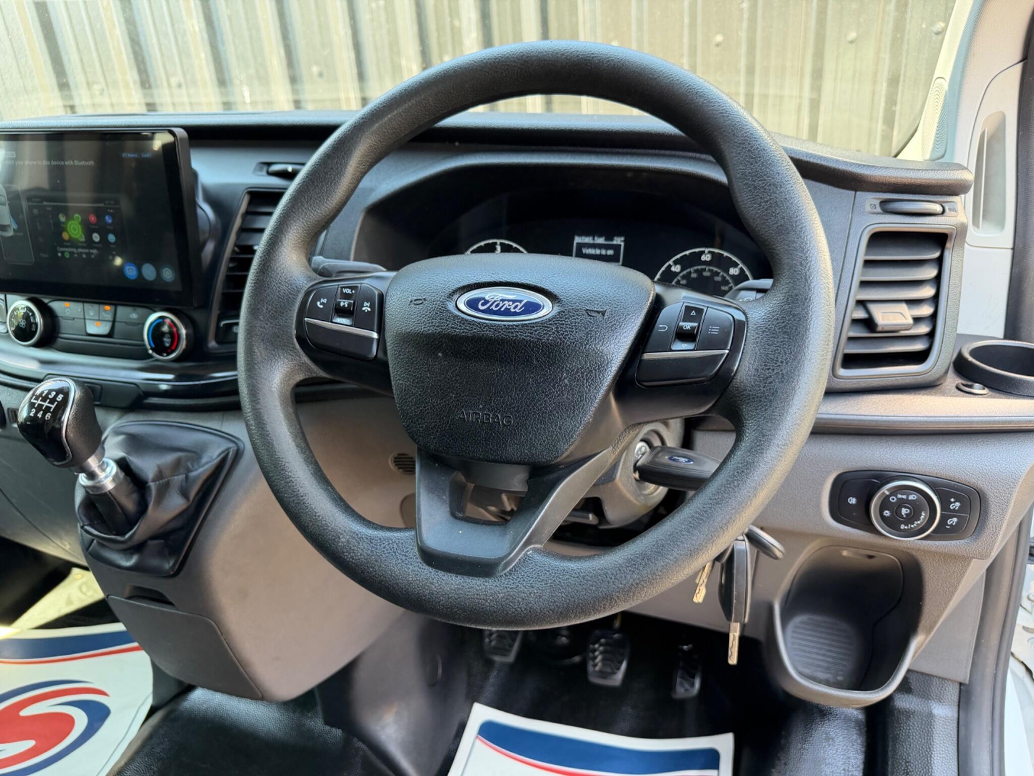 Ford Transit Custom view 34