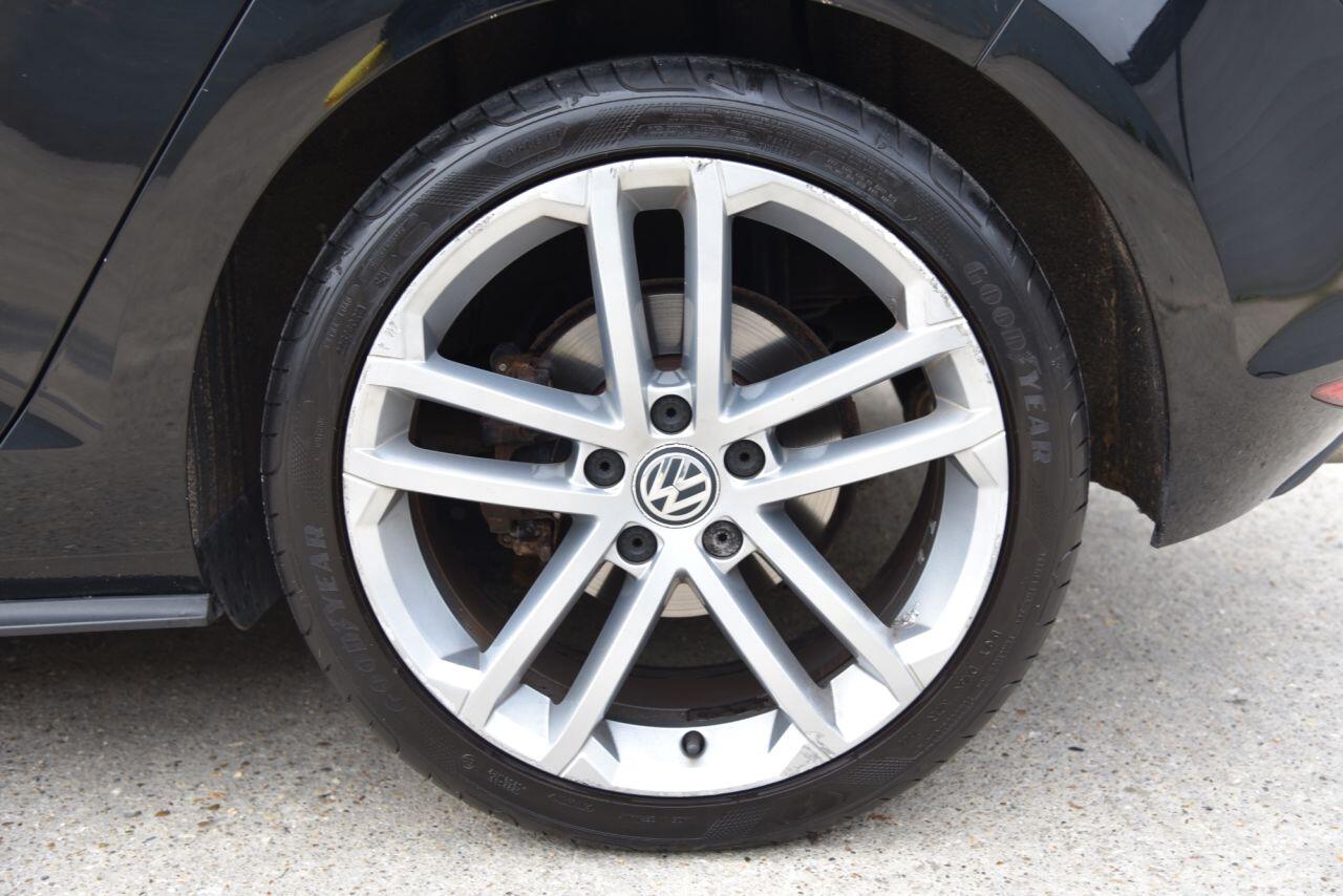 Volkswagen Golf view 52