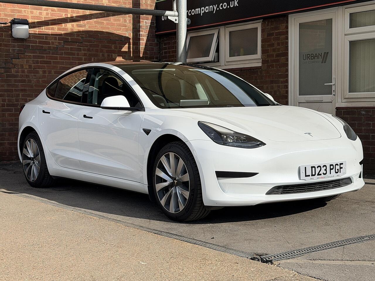 Tesla Model 3 view 3