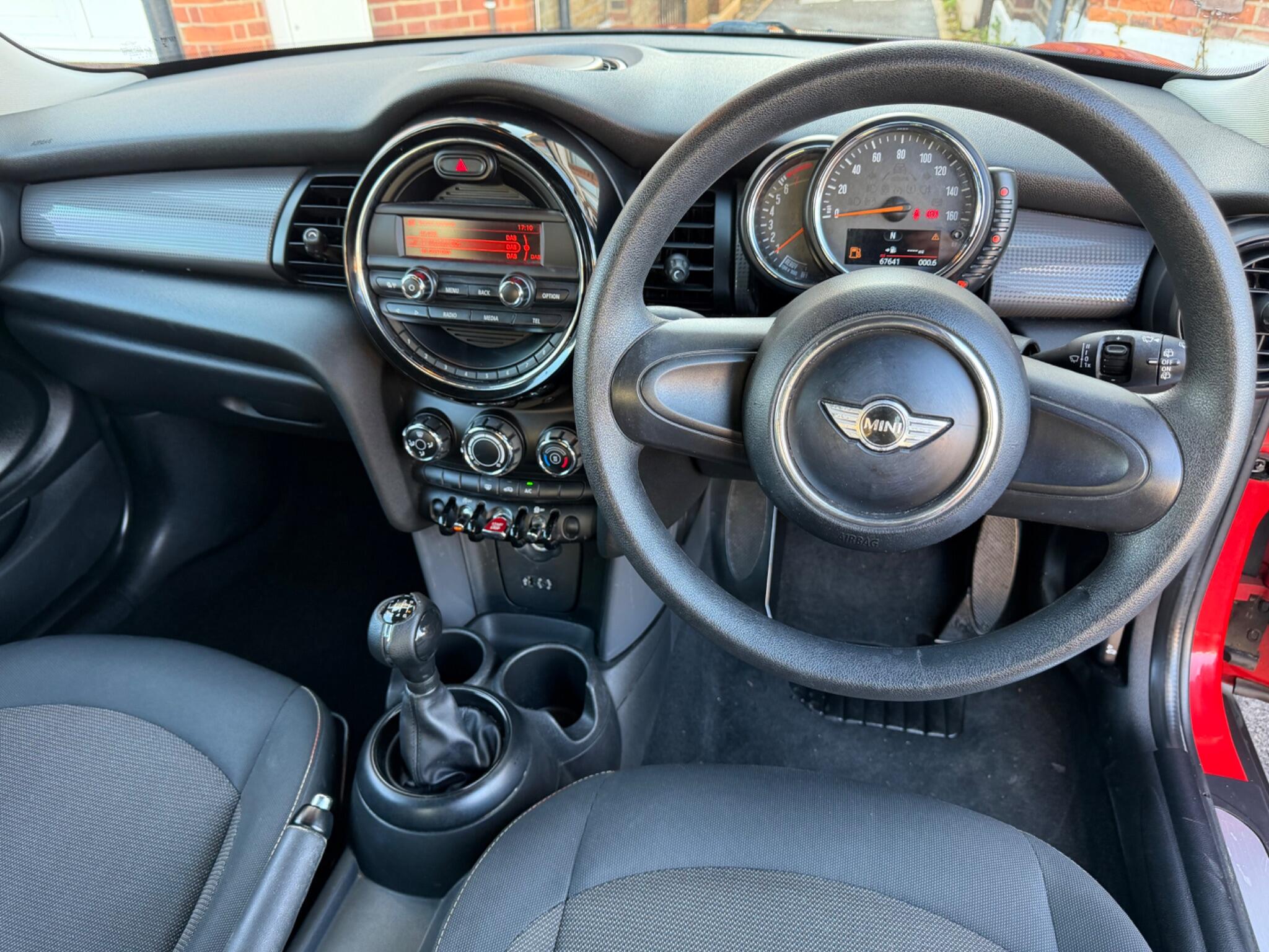 Mini Cooper view 4
