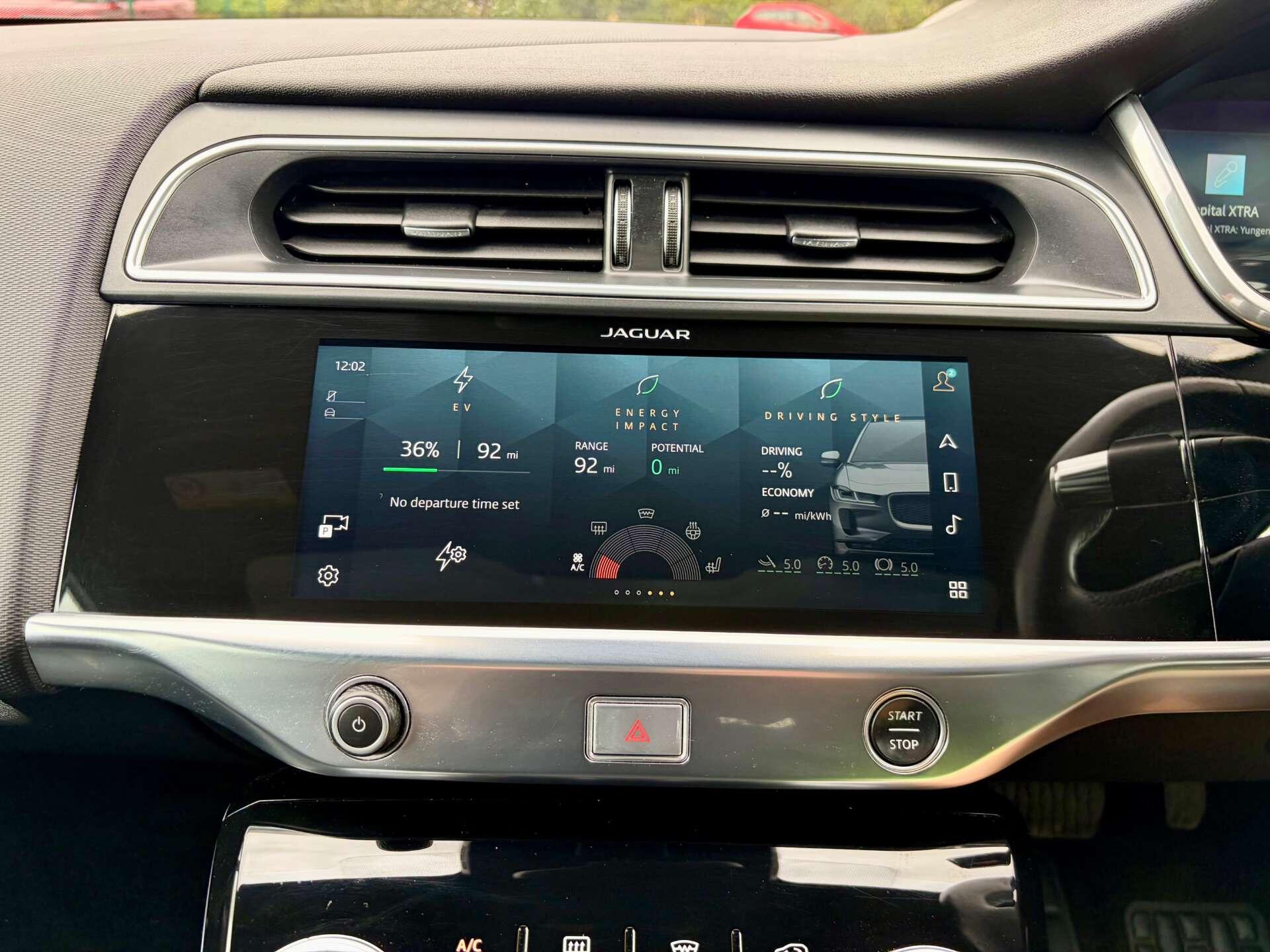 Jaguar I-Pace view 47