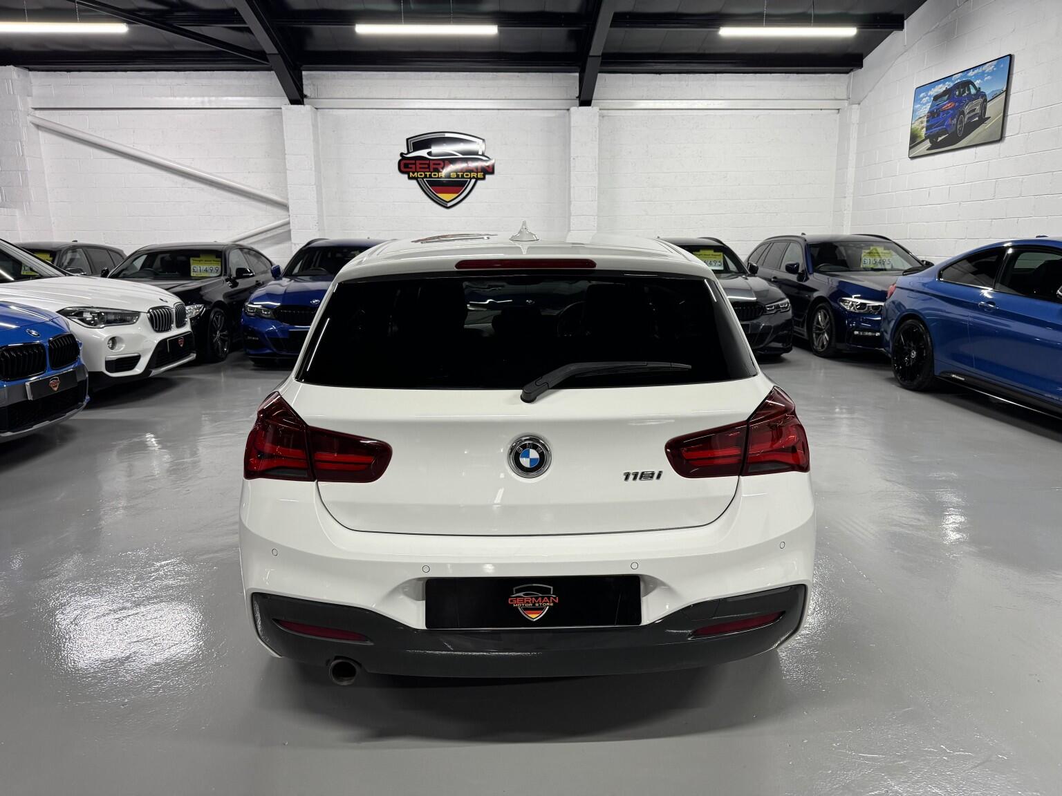 BMW 1 Series view 19