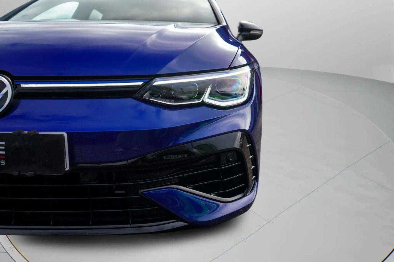 Volkswagen Golf view 11