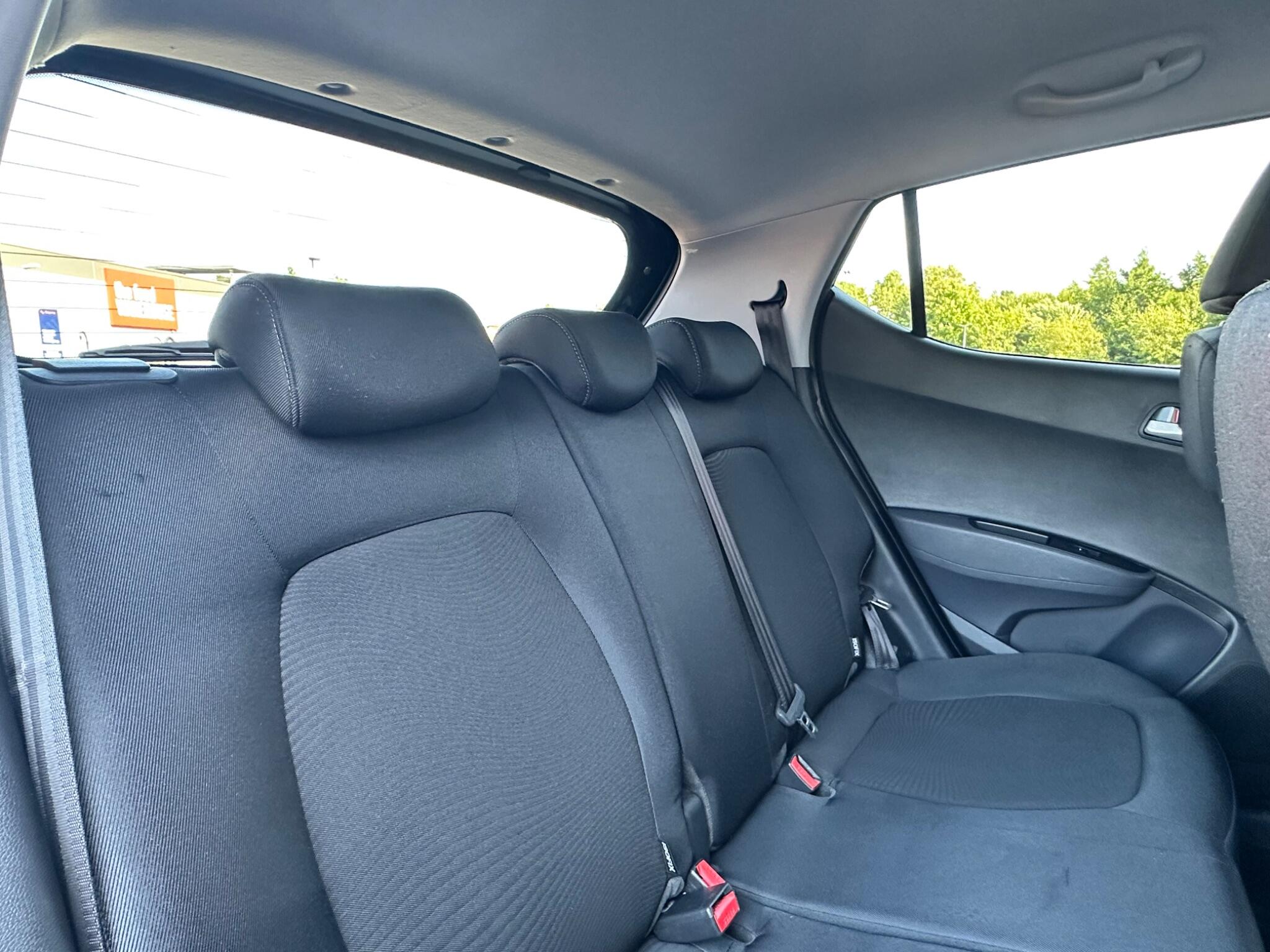 Hyundai I10 view 27